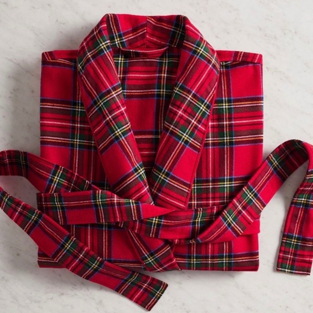 Pottery Barn Tartan Plaid Long Robe Unisex Large Red Stewart Flannel Holidays